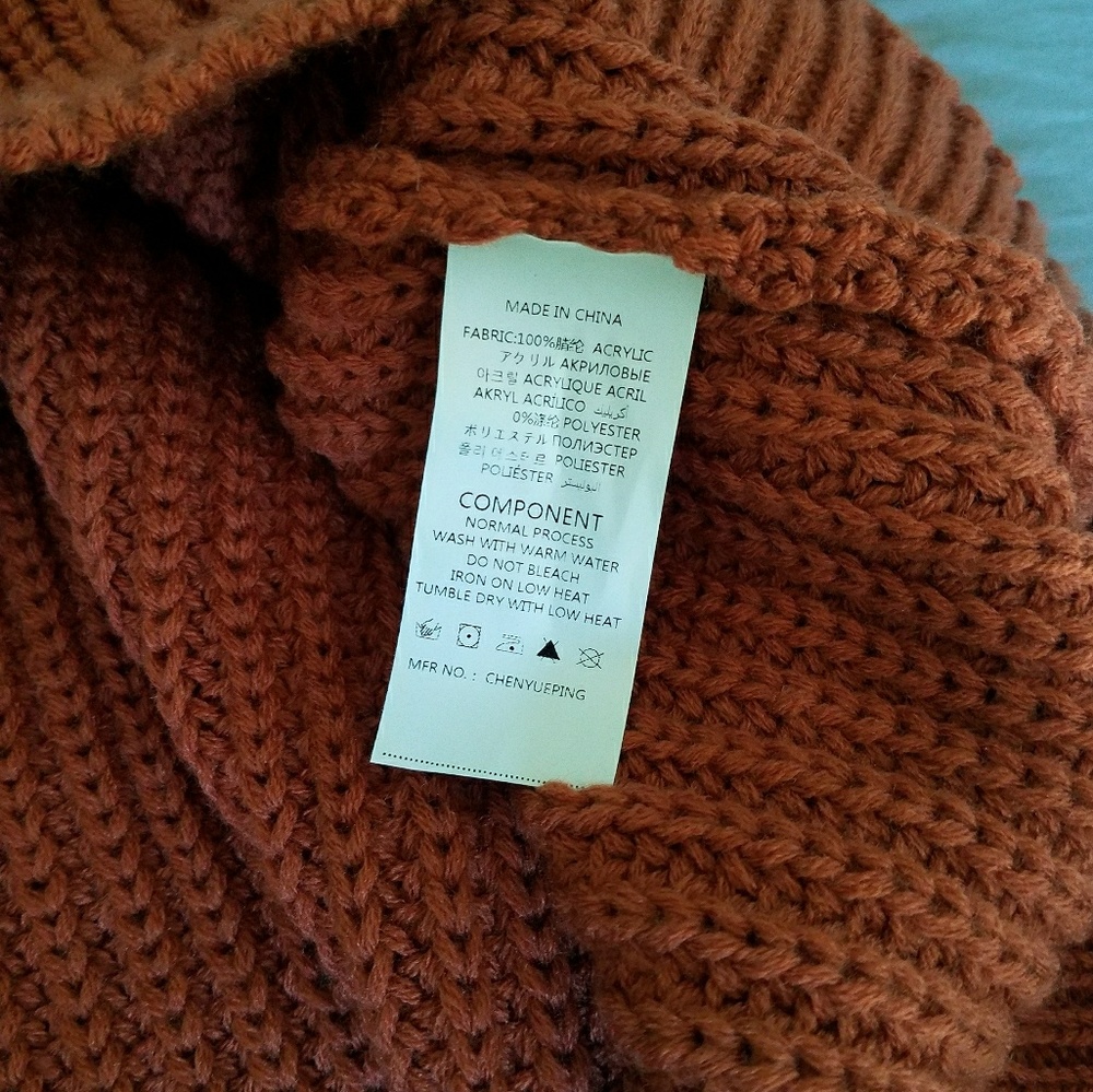 ❌ SOLD OUT ❌ Rusty Orange Sweater - Picture 6 of 6